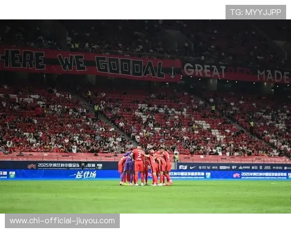 上海海港莱昂纳多中路突破创造射门机会——从训练场到赛场的制胜解码