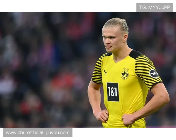 多特哈兰德连续抢点补射表现出极强统治力——一个前锋的自我锻造与球队体系的发声